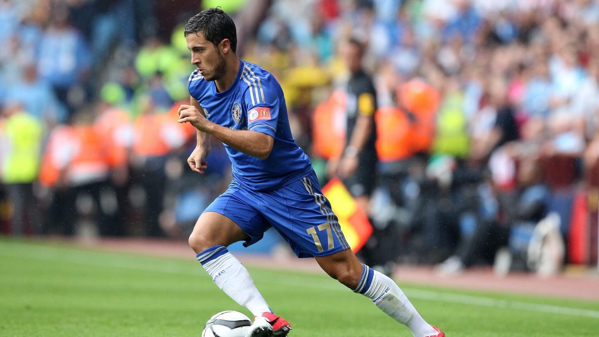 球员体能训练标准提高，足球员体能