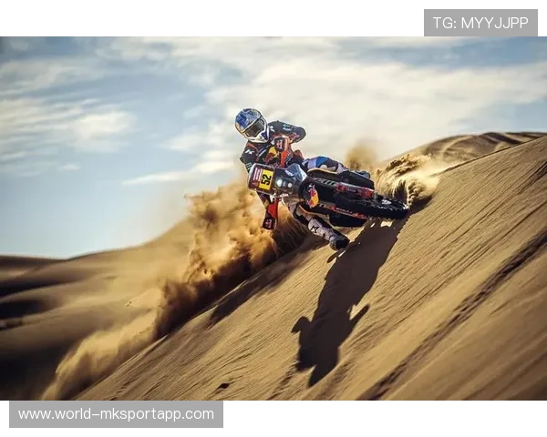 拉力车队进行碎石高速路段测试，车辆稳定度加强