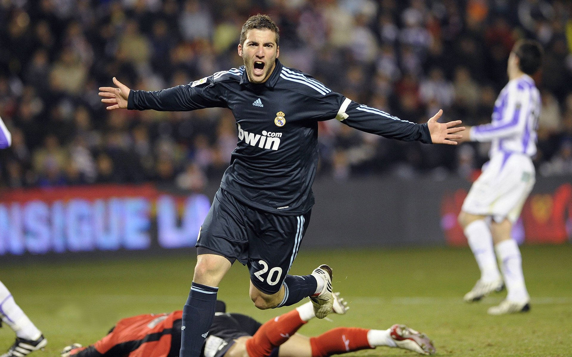 LOL英雄操作教学分享,lol英雄操作教学分享大全